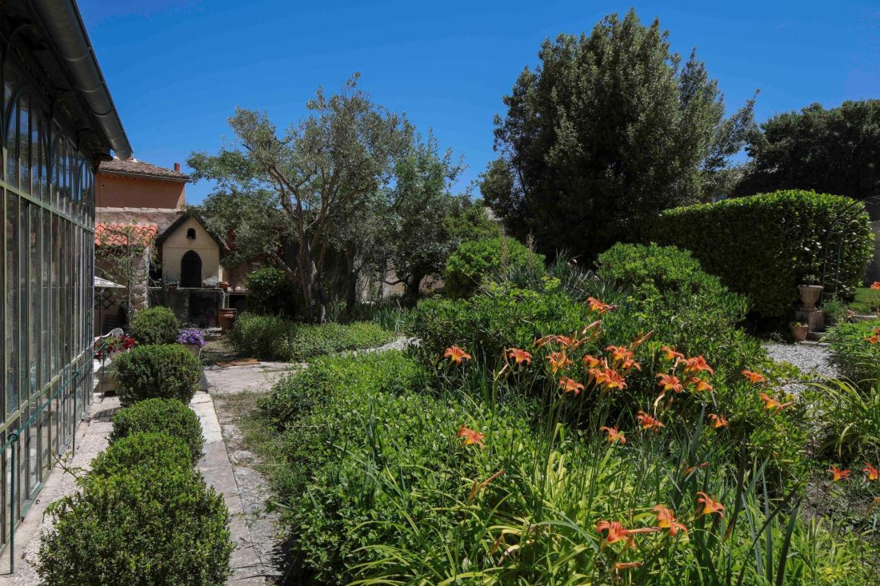 Le 37 Malaucene Bed and Breakfast Esterno foto